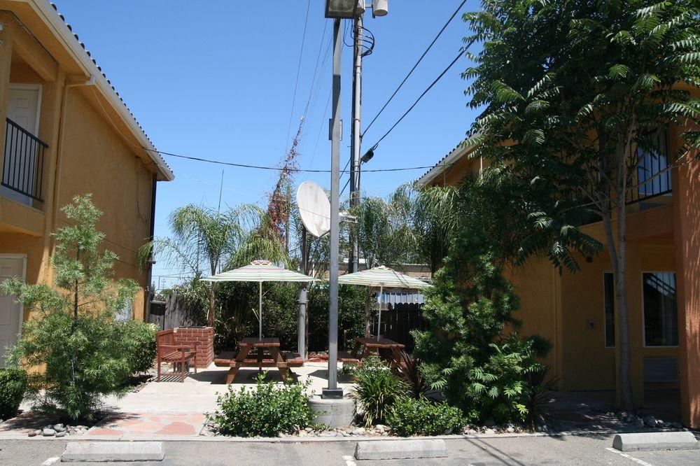 Econo Lodge Inn & Suites Lodi - Wine Country Area Buitenkant foto