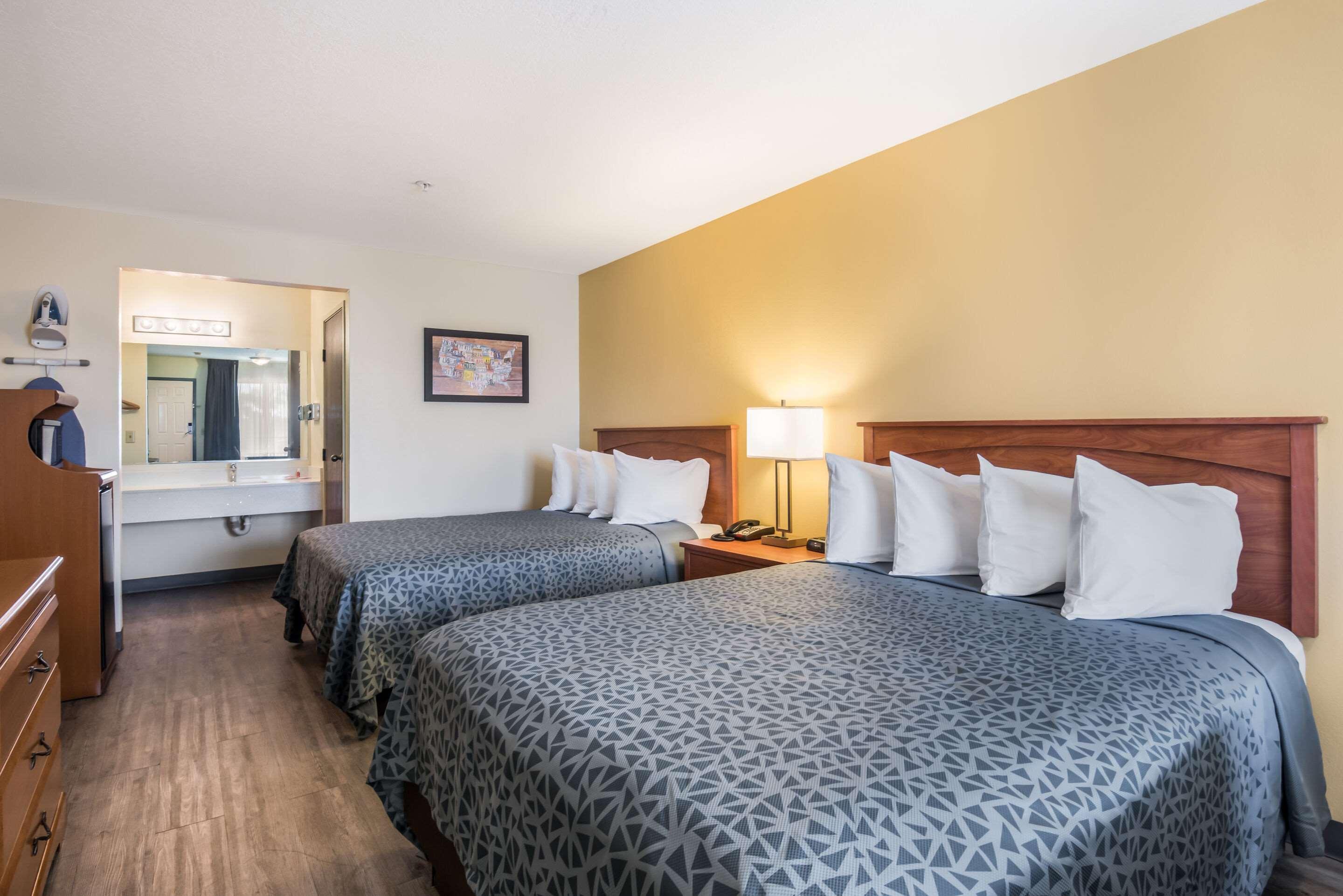 Econo Lodge Inn & Suites Lodi - Wine Country Area Buitenkant foto