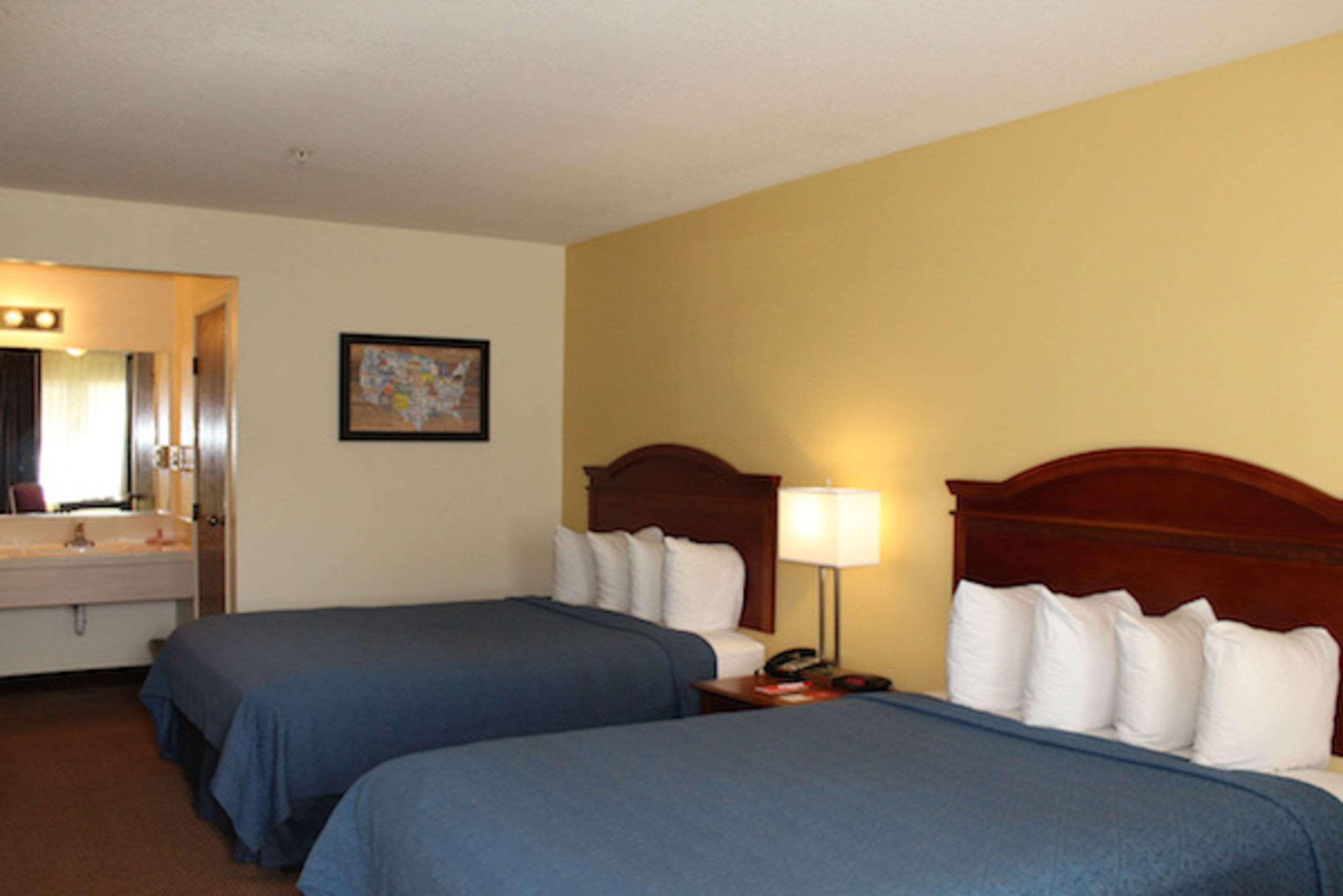 Econo Lodge Inn & Suites Lodi - Wine Country Area Buitenkant foto