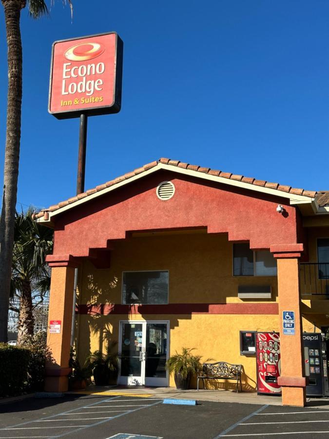 Econo Lodge Inn & Suites Lodi - Wine Country Area Buitenkant foto