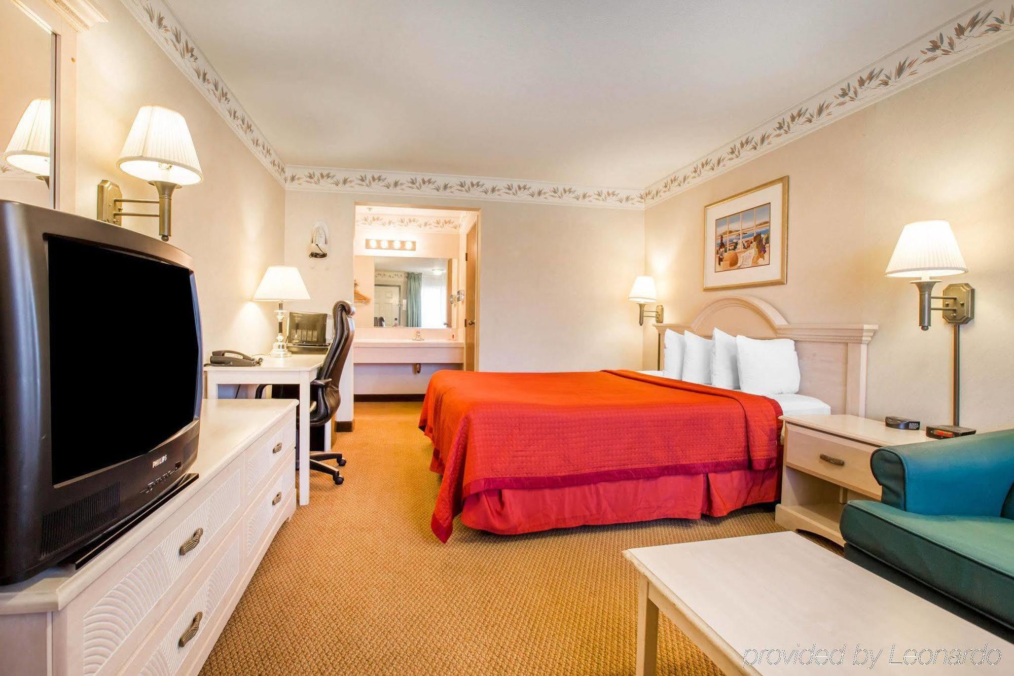 Econo Lodge Inn & Suites Lodi - Wine Country Area Buitenkant foto