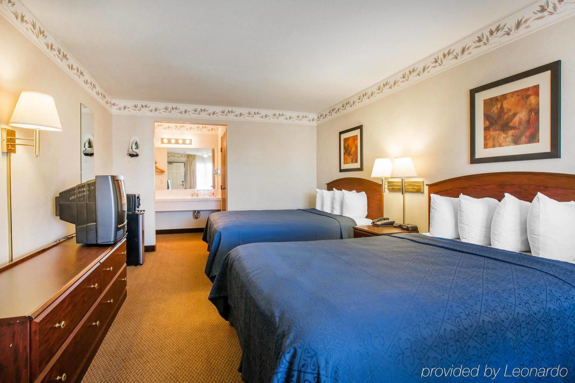 Econo Lodge Inn & Suites Lodi - Wine Country Area Buitenkant foto