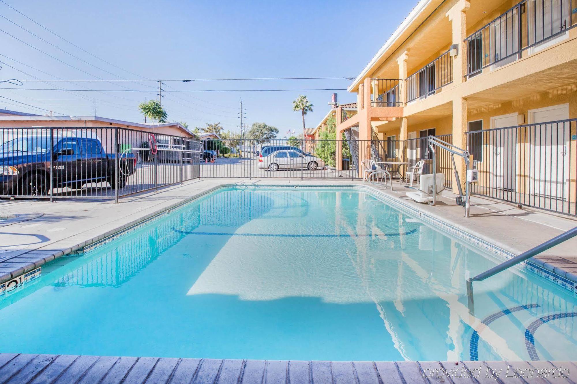 Econo Lodge Inn & Suites Lodi - Wine Country Area Buitenkant foto