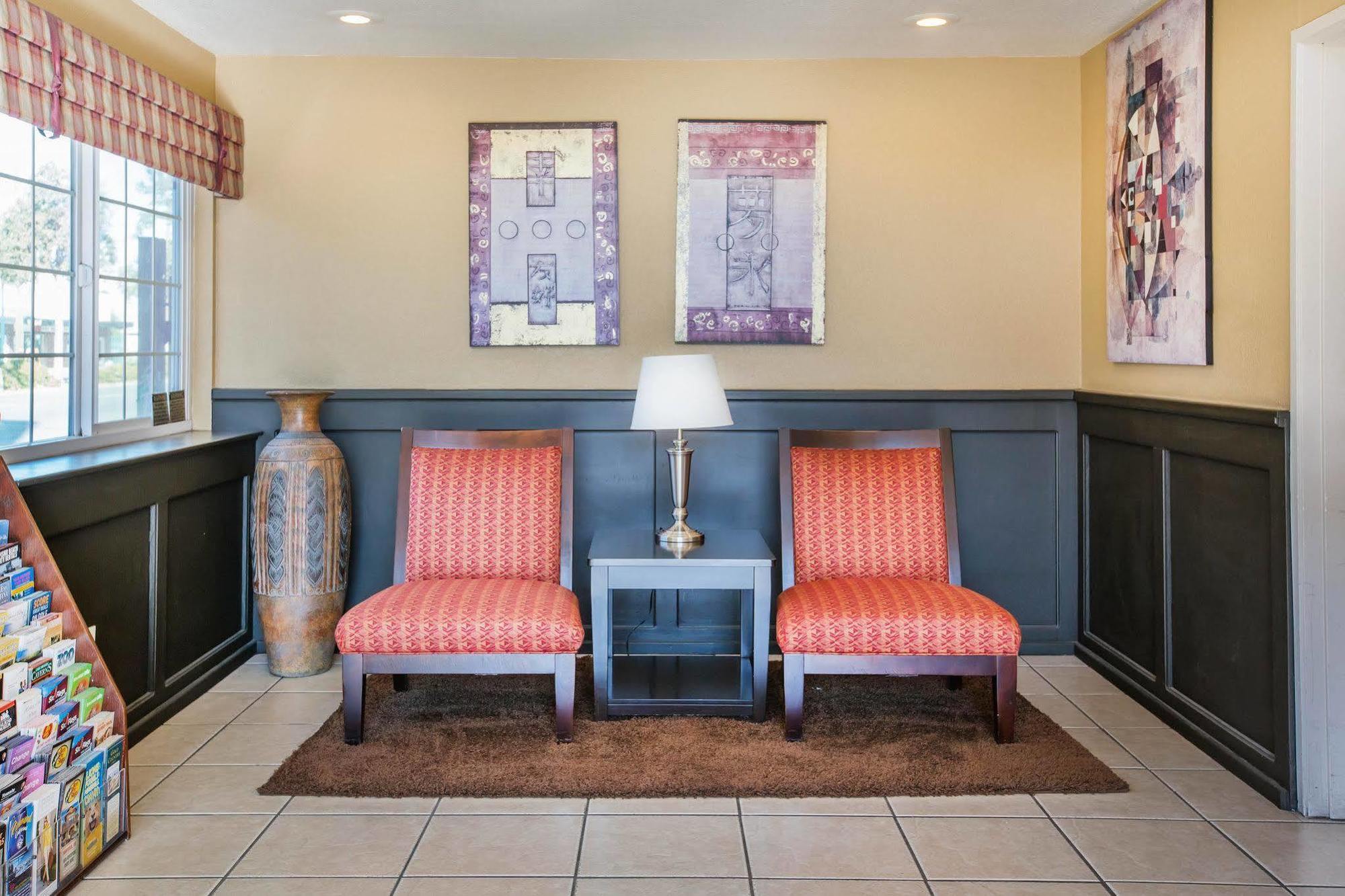 Econo Lodge Inn & Suites Lodi - Wine Country Area Buitenkant foto