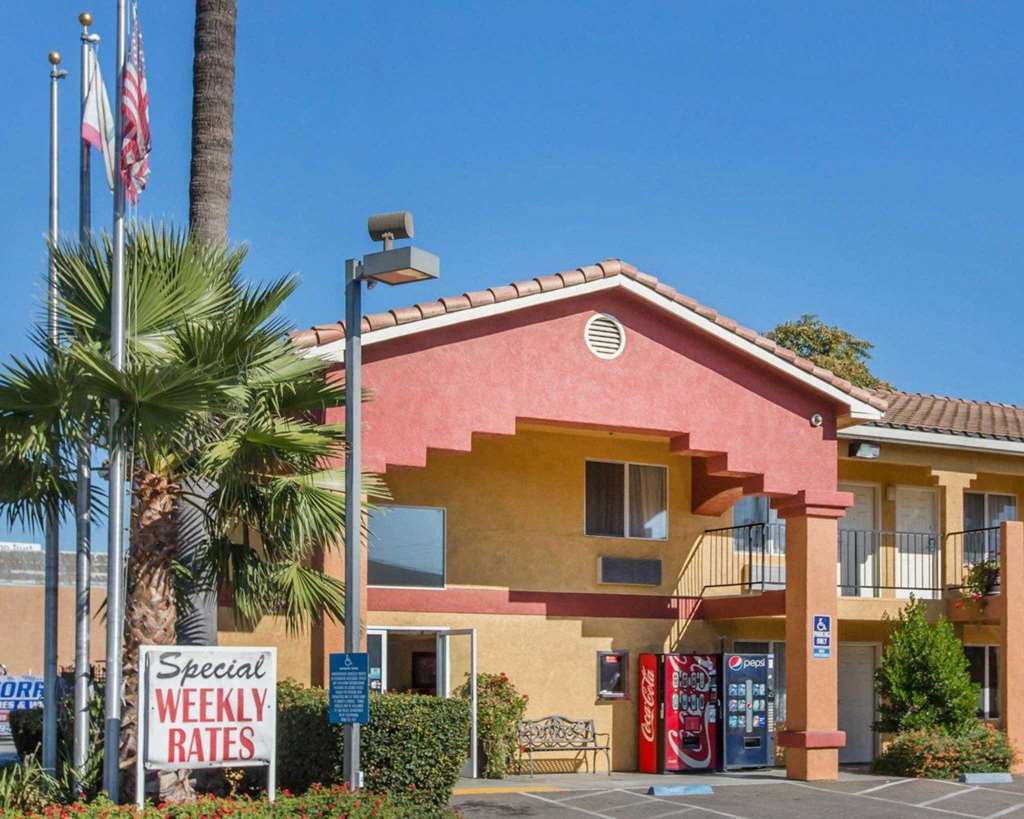 Econo Lodge Inn & Suites Lodi - Wine Country Area Buitenkant foto